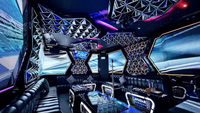 Karaoke Quận 1 TP.HCM — 30+ Phòng Hát, Mở Đến 5h Sáng – AVATAR KARAOKE