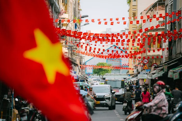 Chùm ảnh: 30/4 chưa đến, TP.HCM đã lặng lẽ khoe vẻ đẹp tự hào của tháng Tư