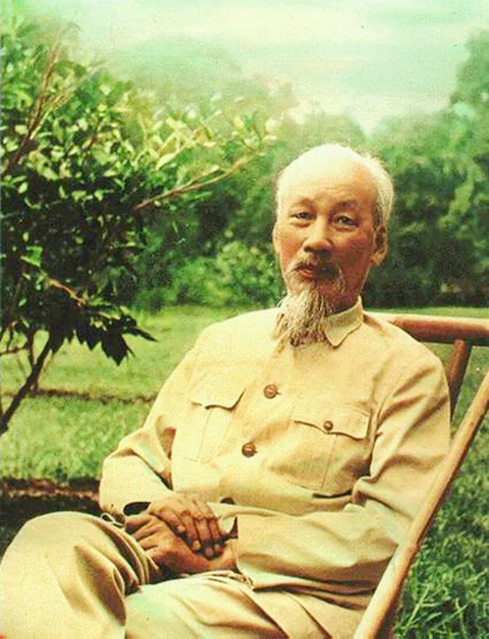 hinh-nen-bac-ho-1