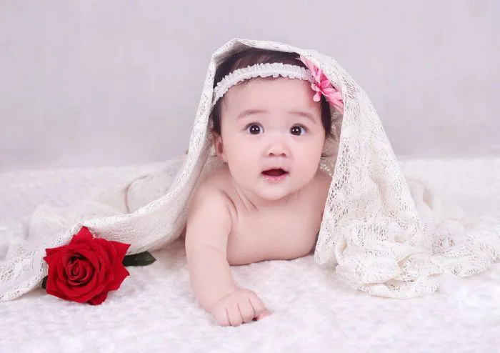 Ảnh em bé cute, đáng yêu như thiên thần