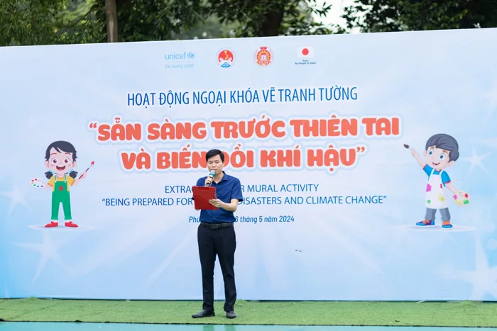 Hoạt động ngoại khóa vẽ tranh tường “Sẵn sàng trước thiên tai và biến đổi  khí hậu”