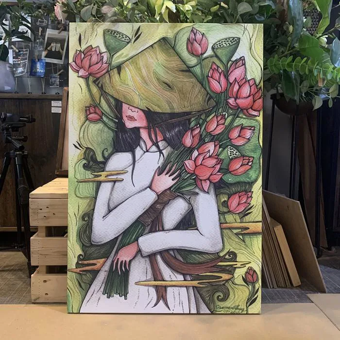 50x75cm] Tranh Cô gái Việt Nam bên hoa sen Soyn