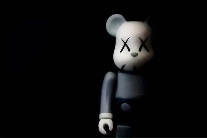 Tải hình nền Bearbrick cực chất cho điện thoại