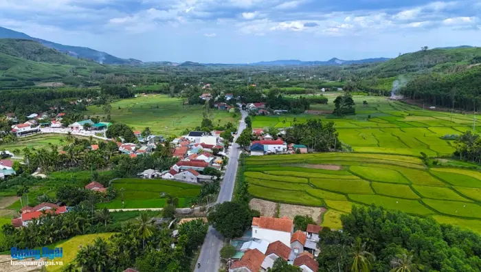 Khơi dậy nội lực, phát triển bền vững vùng cao - Báo và Phát thanh, Truyền  hình Quảng Ngãi - Báo và Phát thanh, Truyền hình Quảng Ngãi